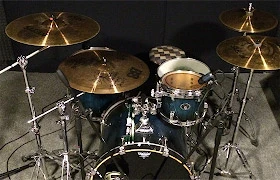 Автор - Антон